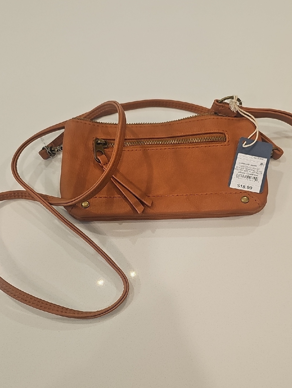 Universal Thread Small Crossbody Bag in Cognac